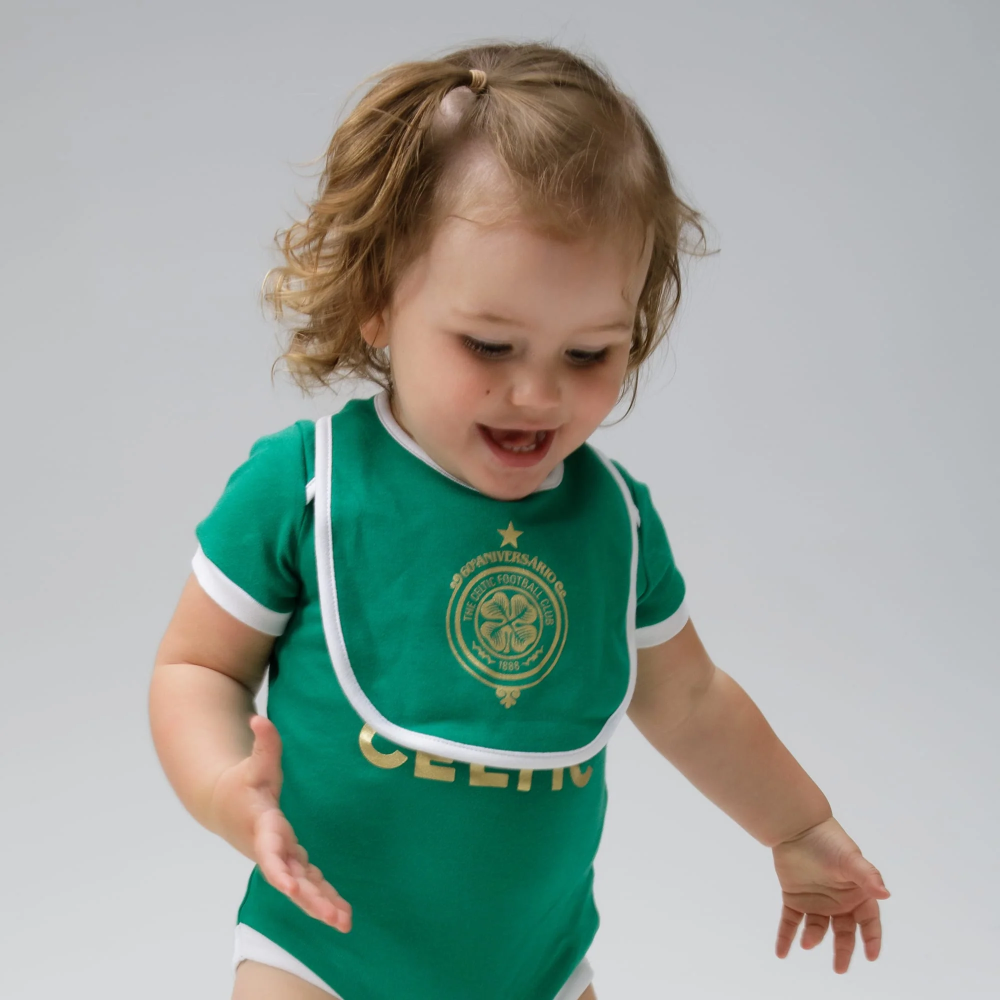 Celtic Infant 2026/27 Home Kit Bibs Set of 2 - Image 4