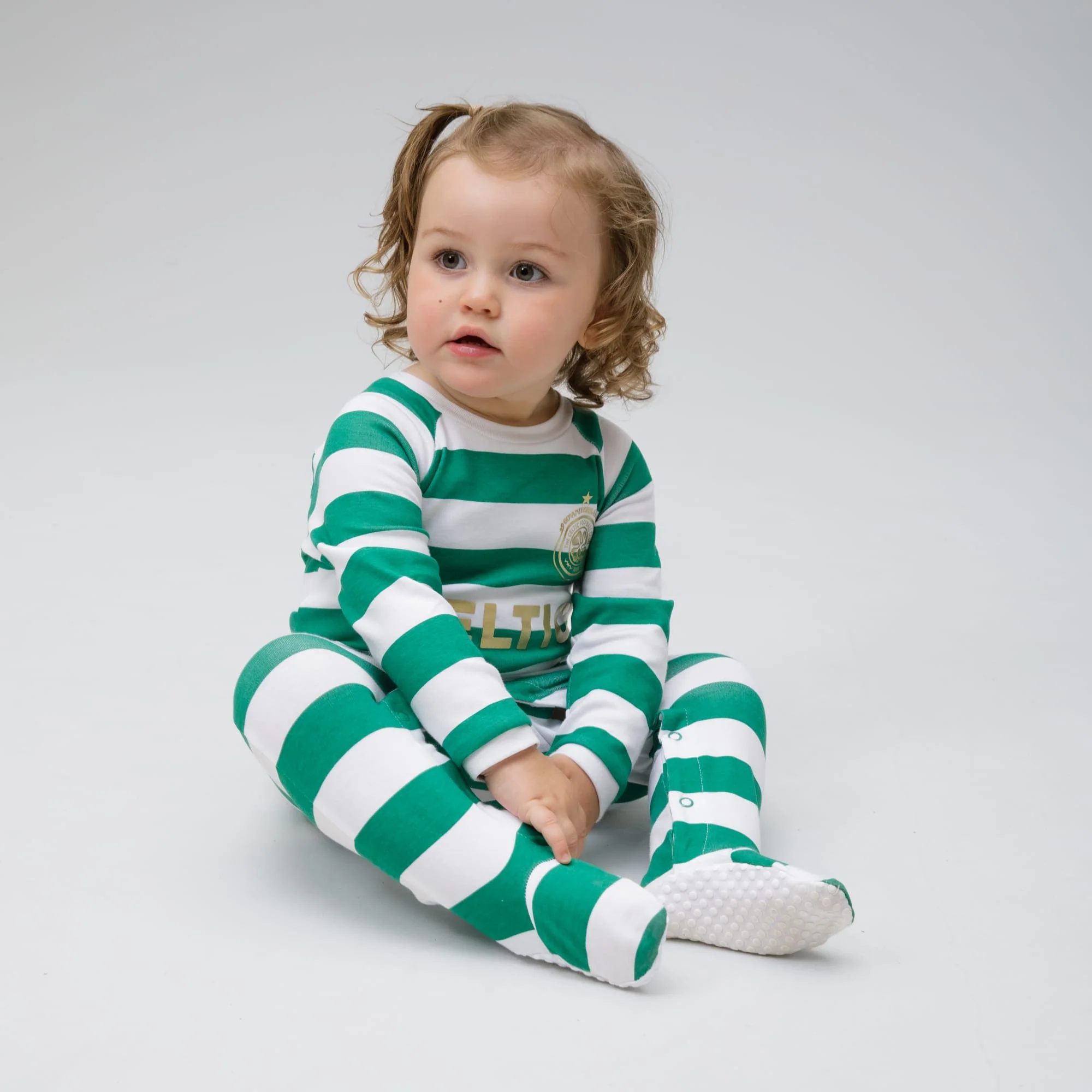 Celtic Infant 2026/27 Home Kit Sleepsuit - Image 7