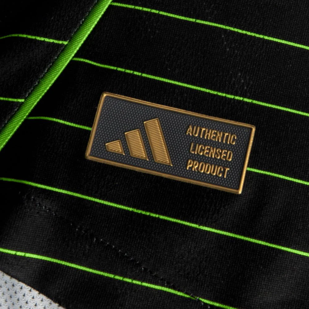 Celtic Men's 2025/26 Authentic Away Shirt - Image 4